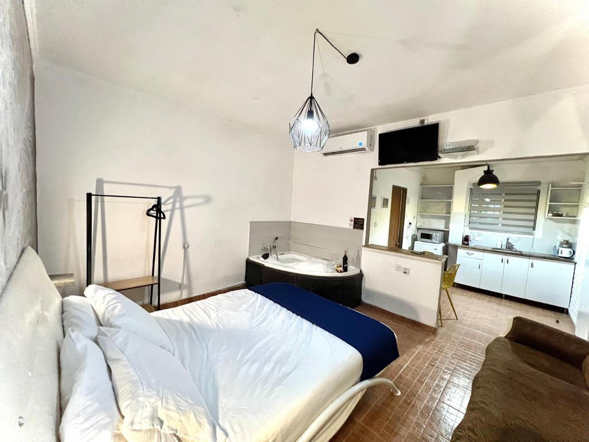 Magical In The Galilee Motel Kiryat Shmona Bagian luar foto